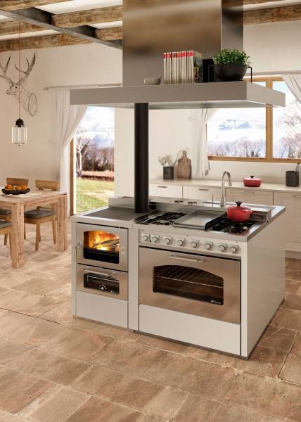 Pose d'un ensemble de cuisinière bois et gaz piano de cuisson sur